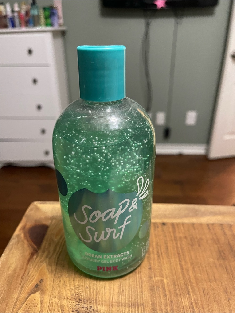 PINK Victoria's Secret Soap & Surf Ocean Extracts Kids Body Wash - Teal Green